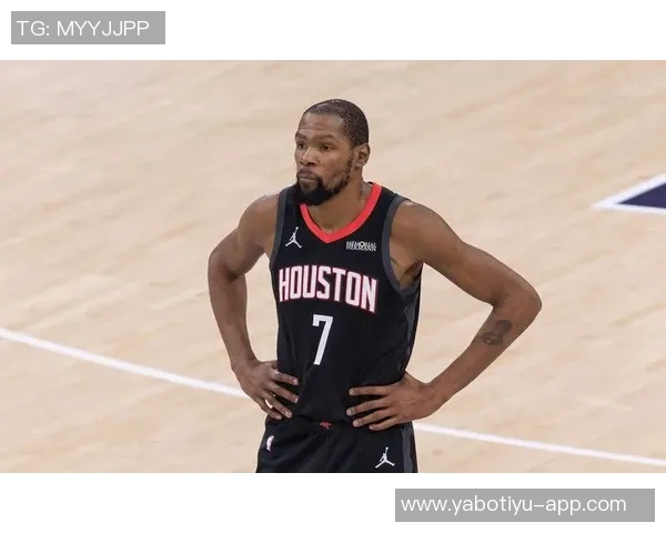 杜兰特关键时刻表现低迷上场末节仅得1分今日加时赛再遭冷遇