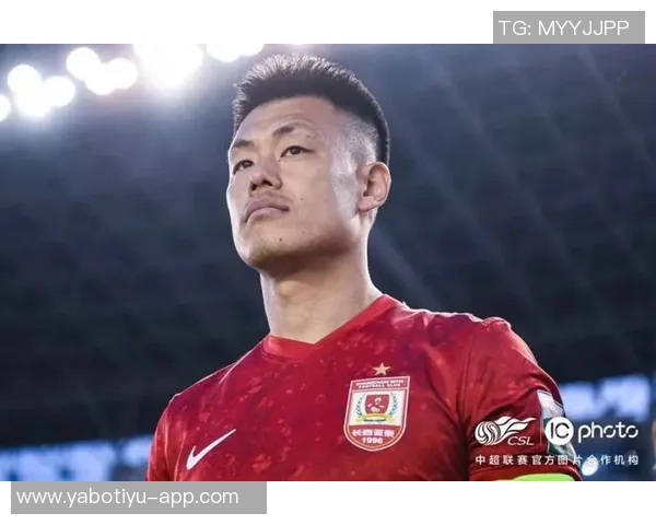 老兵谭龙再创辉煌37岁迎来中国顶级联赛出场200场的里程碑