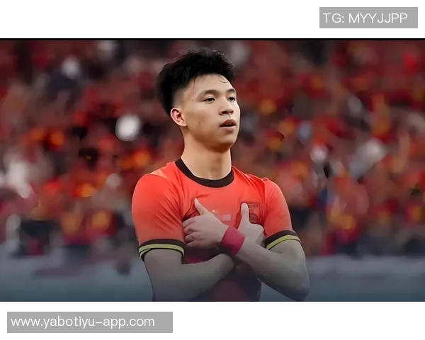 王钰栋社媒晒照庆祝晋级淘汰赛与彭啸蒯纪闻互动引发热议