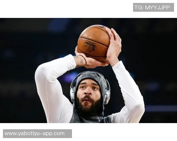 普尔表现低迷仅得7分关键时刻被教练弃用坐板凳引发热议